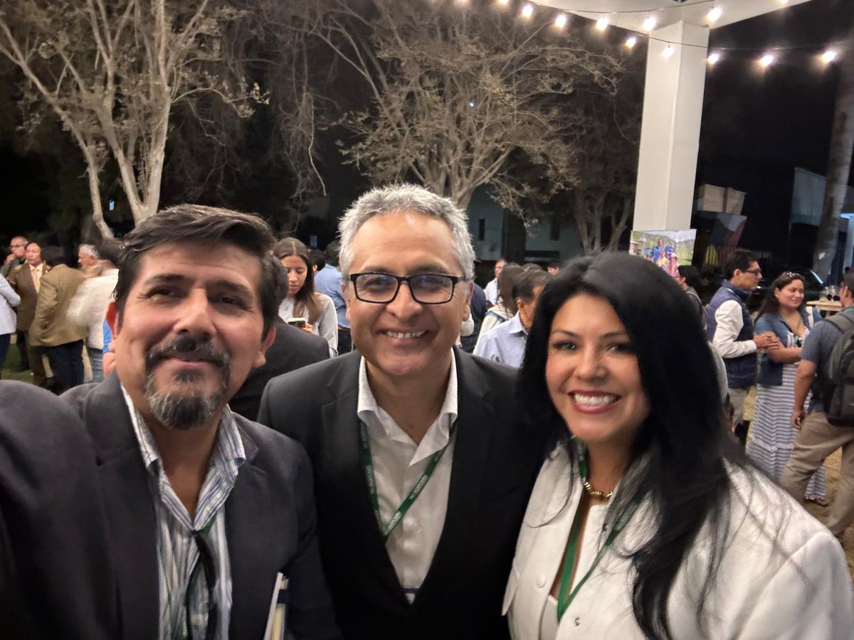Enrique_JEGA's tweet image. ¡Core Foundation en AGROMIN! Compromiso con desarrollo sostenible y colaboración académica internacional. 🌱⛏️ #AGROMIN #CoreFoundation #EGArbulu