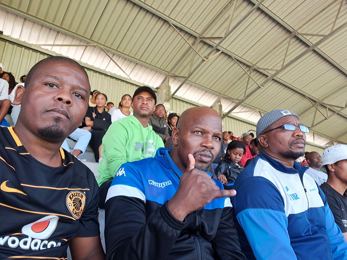 Idas Valley Sports Ground @StellenboschFC vs @KaizerChiefs 

#asidlali