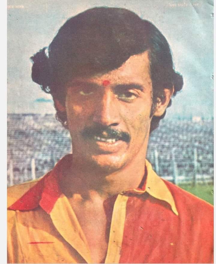 Remembering #EastBengalFC legend and former Indian Football Team defender 𝐂𝐡𝐢𝐧𝐦𝐨𝐲 𝐂𝐡𝐚𝐭𝐭𝐞𝐫𝐣𝐞𝐞 on his birthday.

The right back played for #EBFC in two spells from 1976—79 and 1982—86.

He passed away in 2021 aged 68.

#JoyEastBengal #IndianFootball