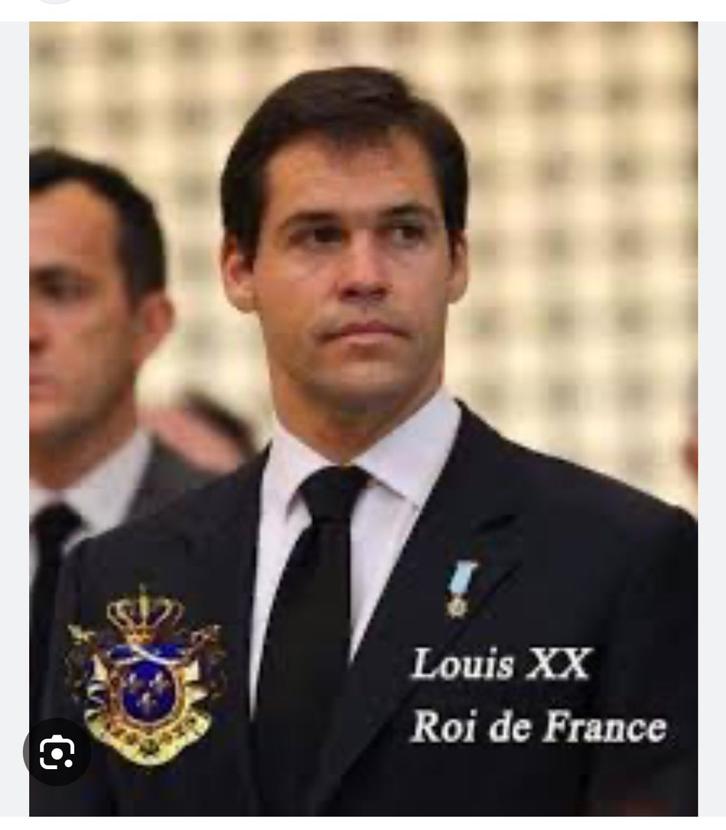 En ce dimanche prions pour le Roi #LouisXX et pour la France ⚜️