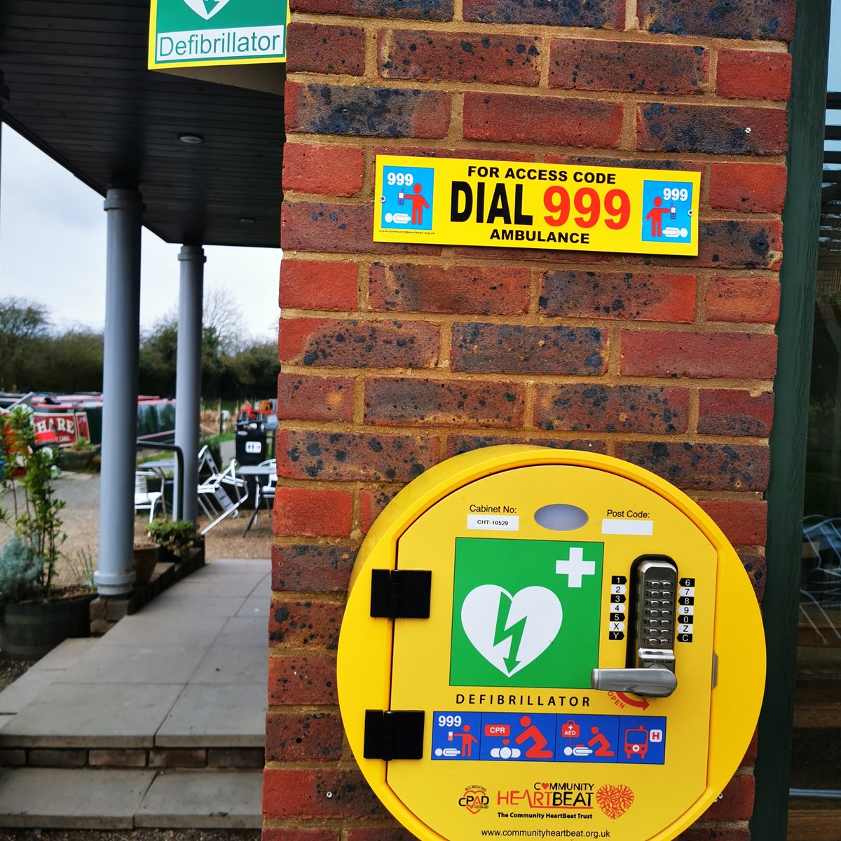 Hello,

We're raising £1300 to We are raising money to purchase a defibrilator and cabinet to install at top lock Atherstone lock flight.
Please donate to my JustGiving Crowdfunding Page and help make it happen:

justgiving.com/crowdfunding/A…

Thanks for your support