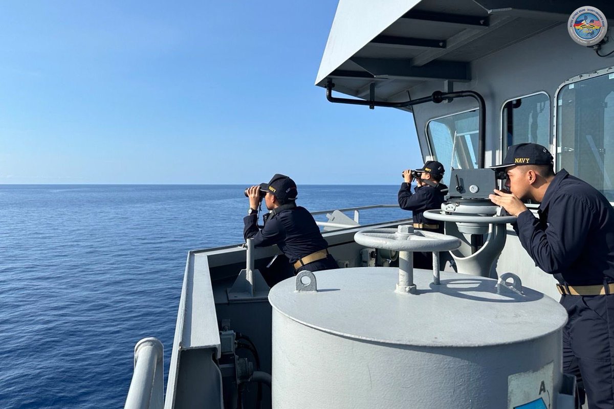As part of the Balikatan Exercise 39-2024’s Multilateral Maritime Exercise (MME), the AFP, the US-INDOPACOM, and the French Navy conducted a joint Maritime Search and Rescue (MSAR) exercise on April 28 in the West Philippine Sea.

Photos by: AFP Western Command