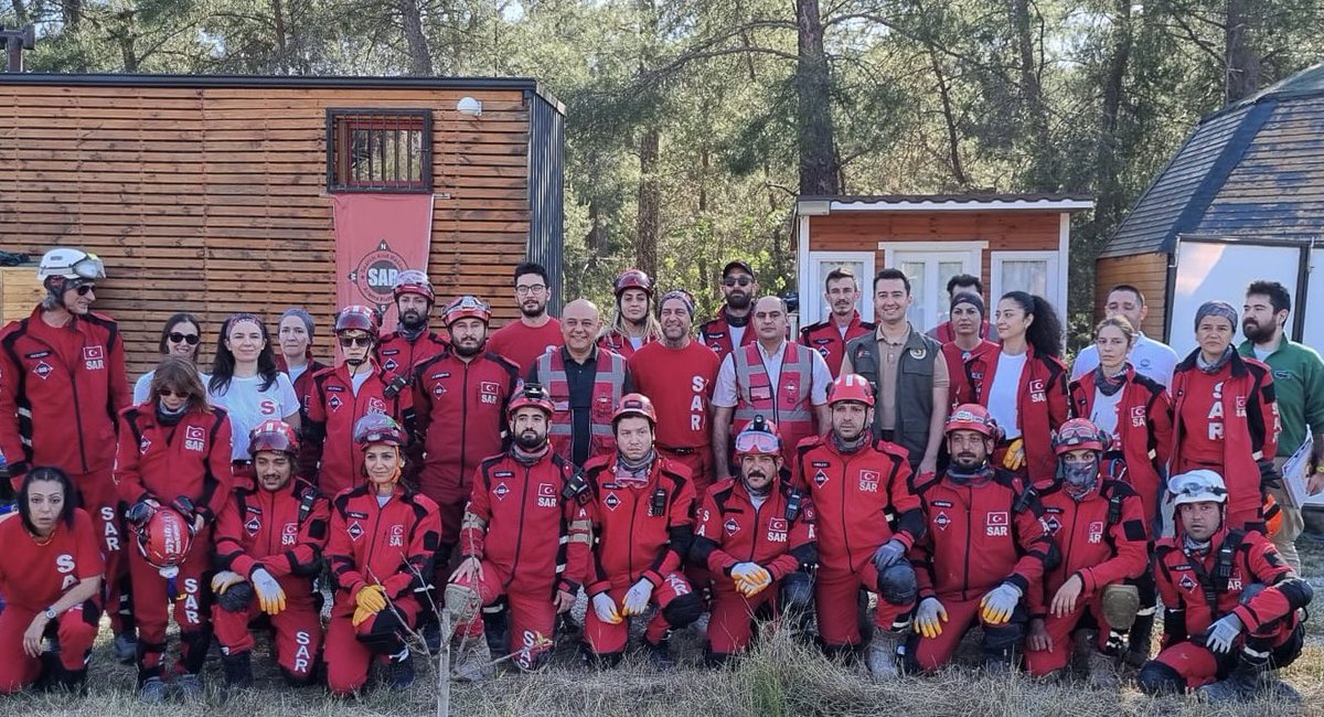 SAR Acil arama kurtarma ekibinin AFAD koordinasyonunda Marmaris’te yaptığı Kentsel arama kurtarma ve Deprem arama kurtarma eğitimini @silver6334 ile birlikte ziyaret ettik.