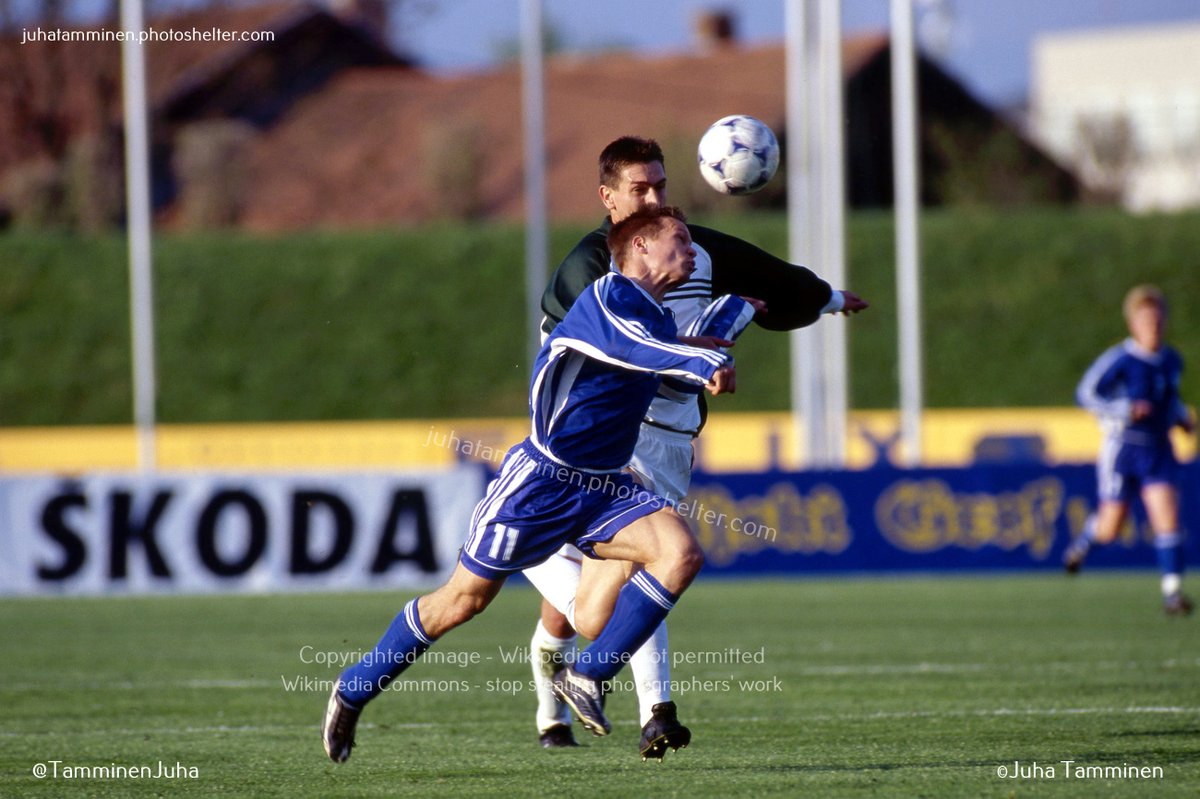 On this day 25 years ago, 28 April 1999, Slovenia v Finland at the štadion ŽŠD of Llubljana. Challenge for to today: who can identify the Finland number 8? #Huuhkajat #NZS #SLOvFIN @nzs_si @JoonasKolkka