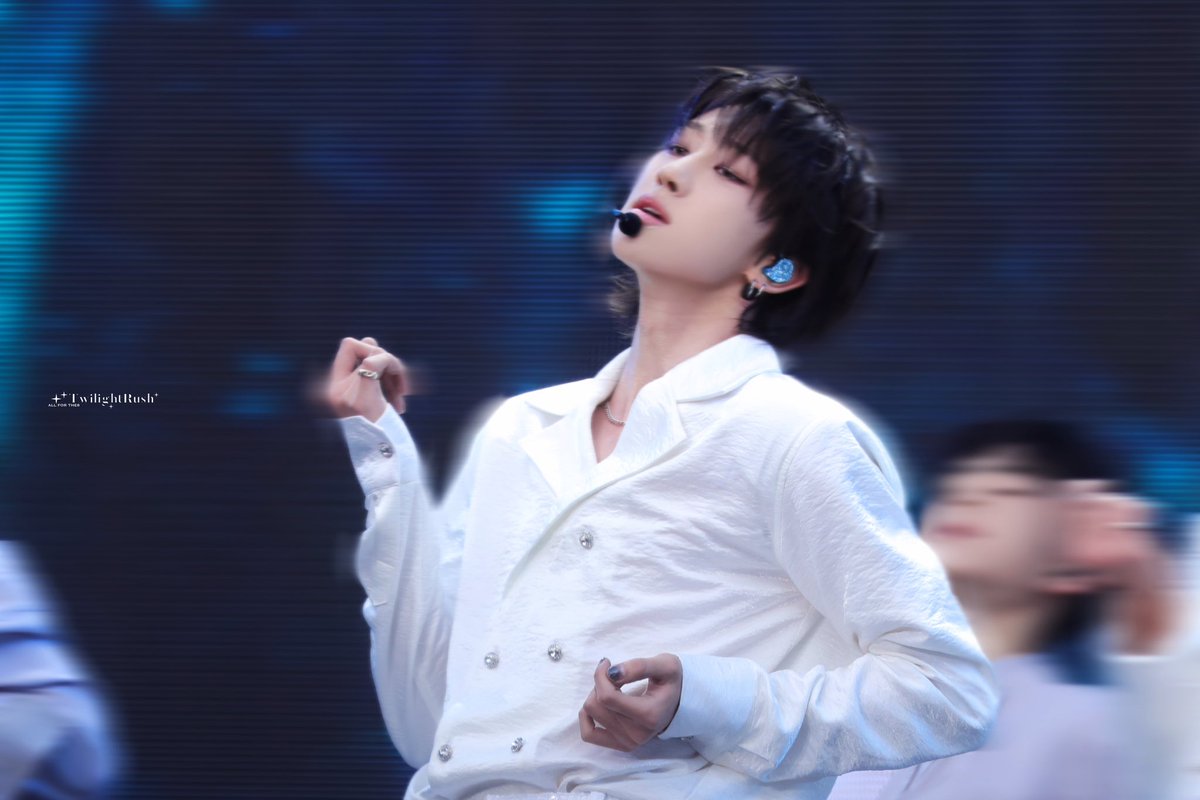 240428

#디에잇 #THE8 #Minghao
#서명호 #徐明浩 #ミンハオ
#세븐틴 #SEVENTEEN