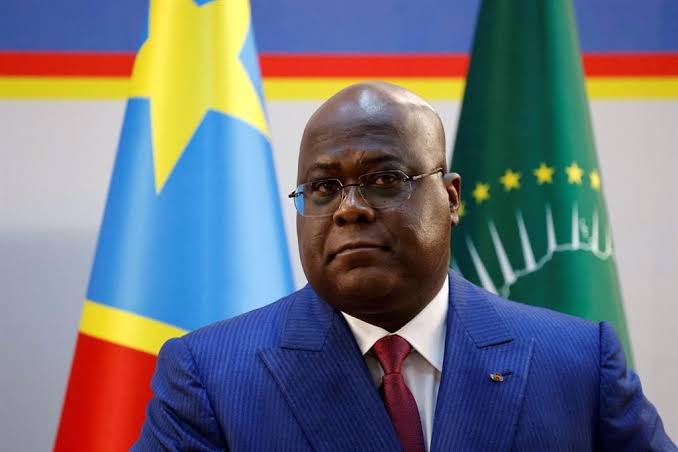 RDC : AFFAIRES DE FORAGES ET DE LAMPADAIRES SURFACTURÉS ET NON LIVRÉS : 

Nicolas Kazadi, Rubota, Mike Kasenga et Samba Batshili ont été interdits de sortie de la RDC et débarqués de l'avion hier à l'aéroport de Ndjili.

Félicitations au président Félix Tshisekedi qui a compris