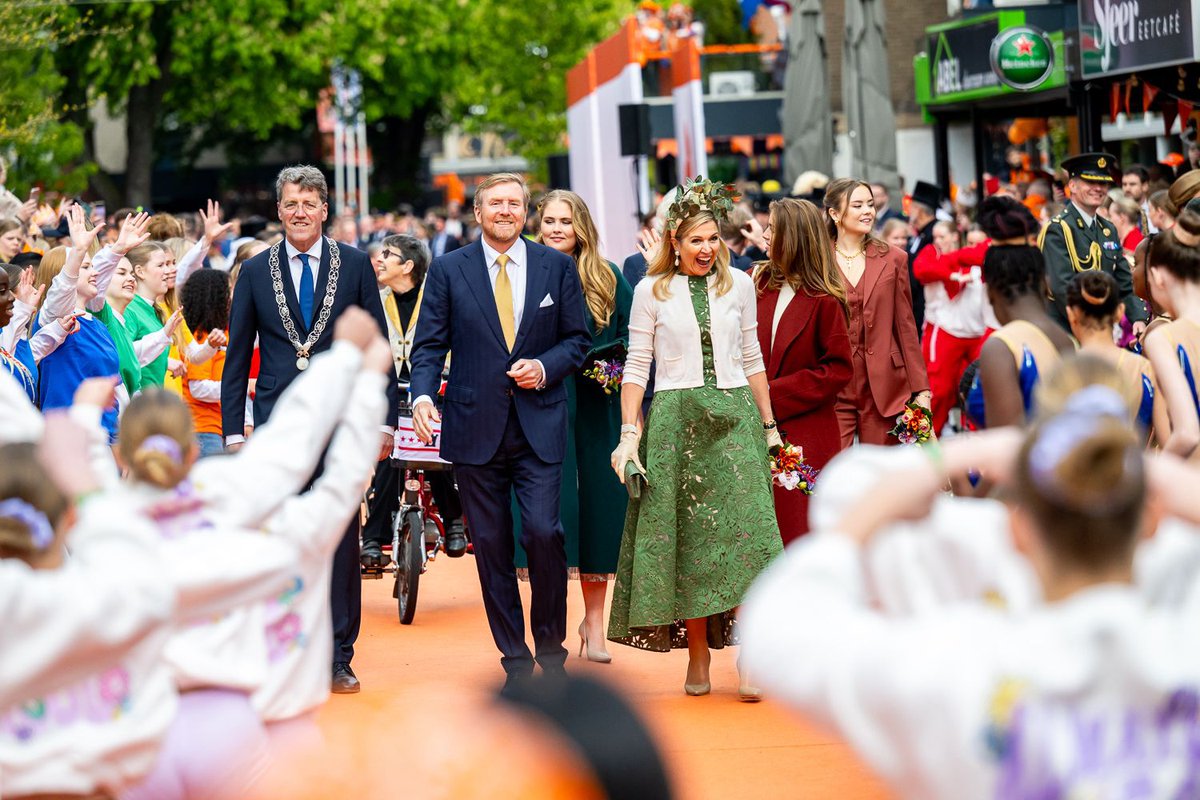ProvDrenthe's tweet photo. Wat was het een prachtige Koningsdag in Emmen! https://t.co/eNbNkwyauo