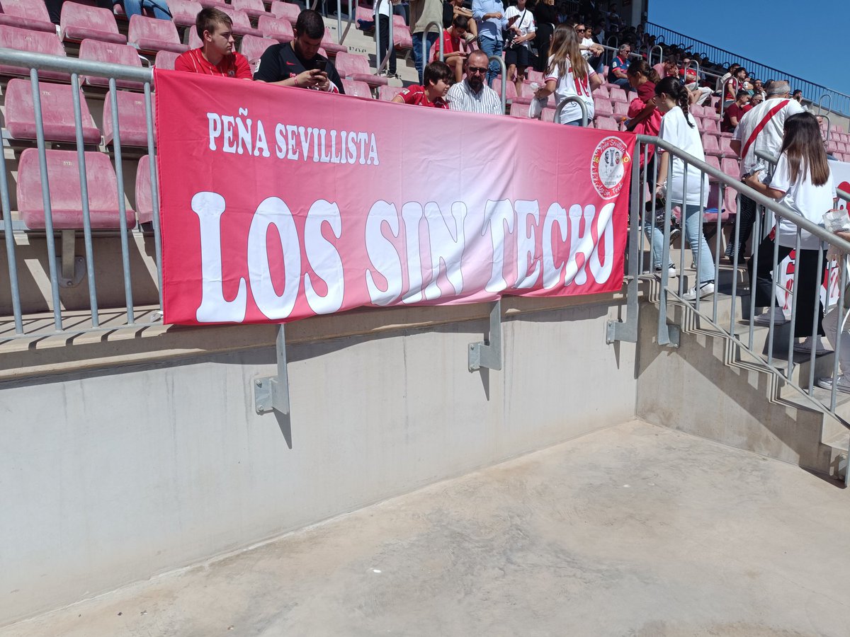 Aquí estamos con nuestra <a href="/CanteraSFC/">Sevilla Atlético y Cantera Sevilla FC</a> alentando para ese último punto.