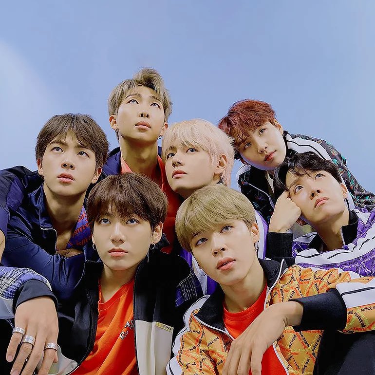 kchartsmaster's tweet photo. Big Hit Music announces legal action against BTS’ defamation and malicious posts. https://t.co/qV4rp5BA57