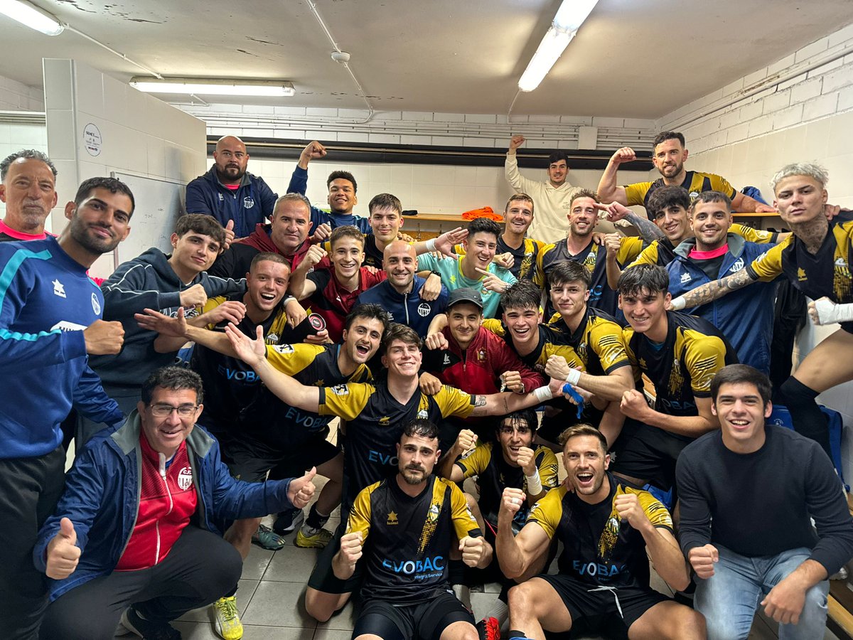 jordivilanova4's tweet photo. Amb pas ferm i molt d'esforç, caminem cap a l'objectiu @cfcanonja #1aCat #Grup3. https://t.co/rX5Dasxhsb
