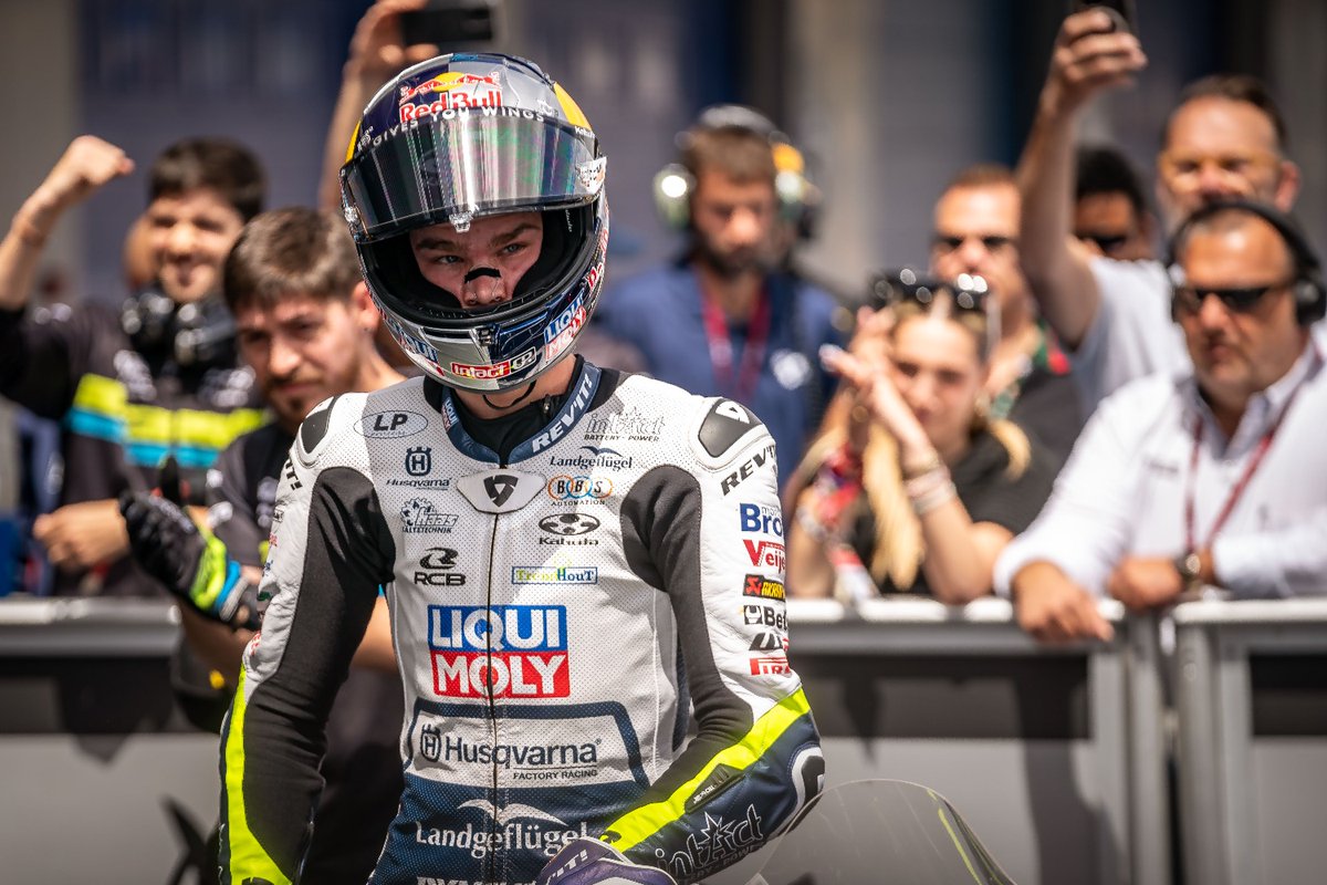 There are wins and there are wins. And this was a very impressive win from Collin Veyer in Jerez Moto3!
It's exactly these type of wins that should give the Dutch fans hope of a lot more to come. Fast, Confident &amp; Cool. <a href="/matoxley/">Mat Oxley</a> <a href="/GPMag_/">GP Mag</a> <a href="/MotoGP/">MotoGP™🏁</a>