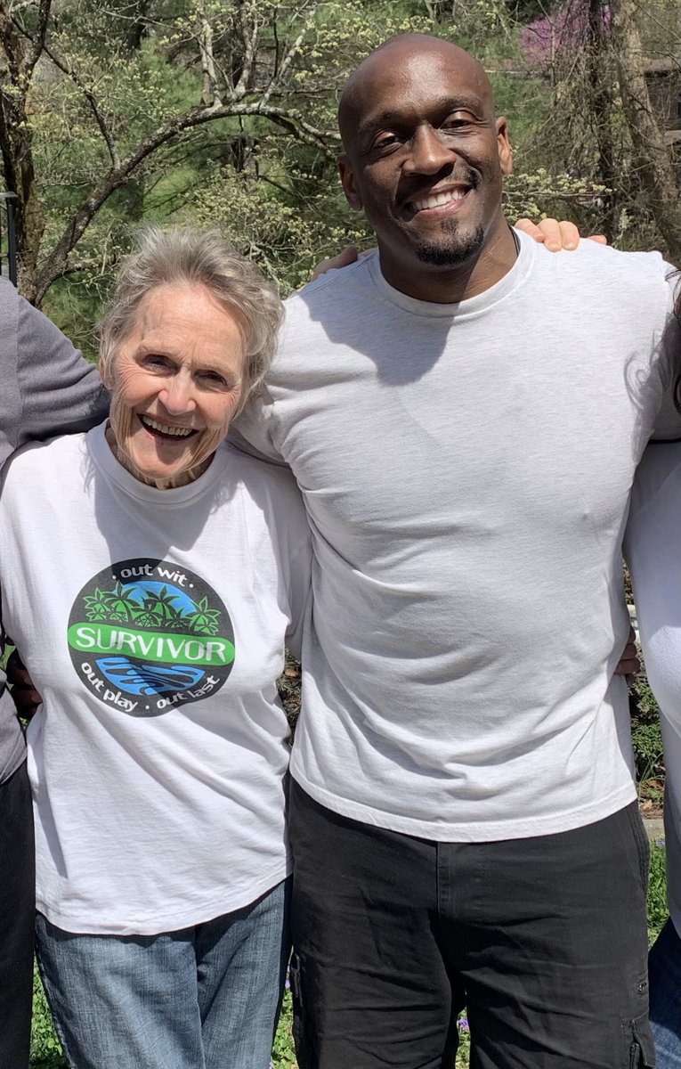 RIP to the OG Sonja Christopher. The impact you have made on so many people will not be forgotten. You’re a legend and I’m thankful for the memories we made. I can hear you playing your ukulele with that big smile. 💚 #survivor #tagi #survivorborneo #pagong