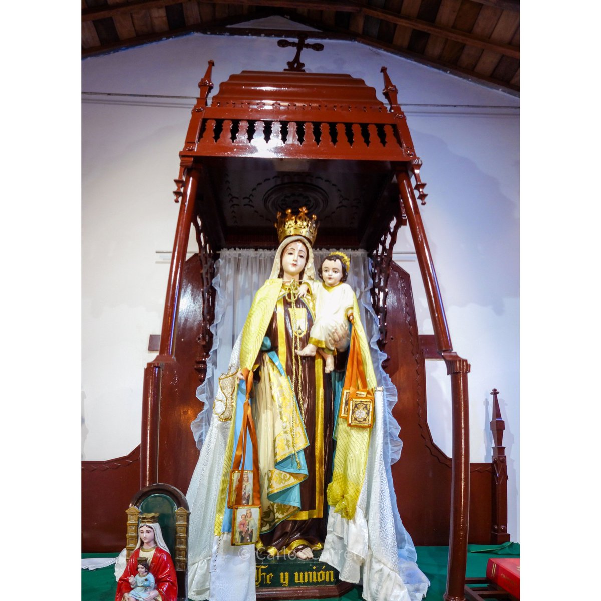 Imagen de la virgen María bajo la Advocacion de Nuestra Señora del Carmen . Año 1937 #Maracay estado #aragua #venezuela #arte #iglesia #templo #photo