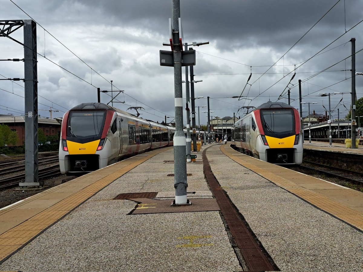 danthetrainman's tweet image. Some trains at Norwich and Ipswich earlier this week.  #Greateranglia #class745 #class720 #trains #photography #ukrailscene