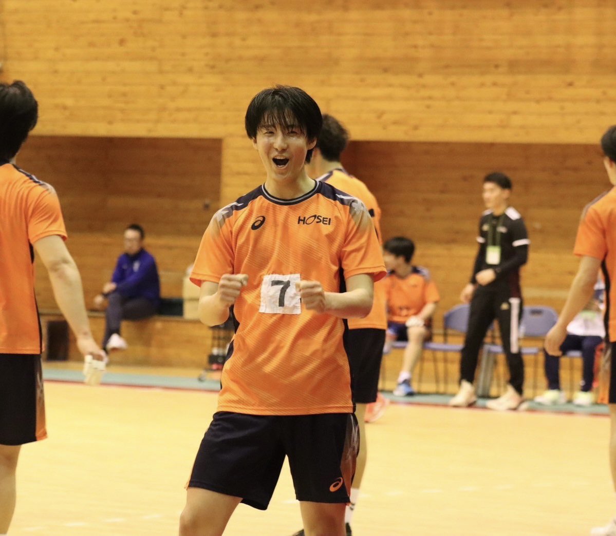 【試合終了】

🏆春季リーグ第4節
🗓2024/4/28
🆚早稲田大学
法政大学)  30-29 (早稲田大学

勝利いたしました！！

応援ありがとうございました！

【pick up player】no.7 大島諒真
安定したサイドシュートにご注目ください！！