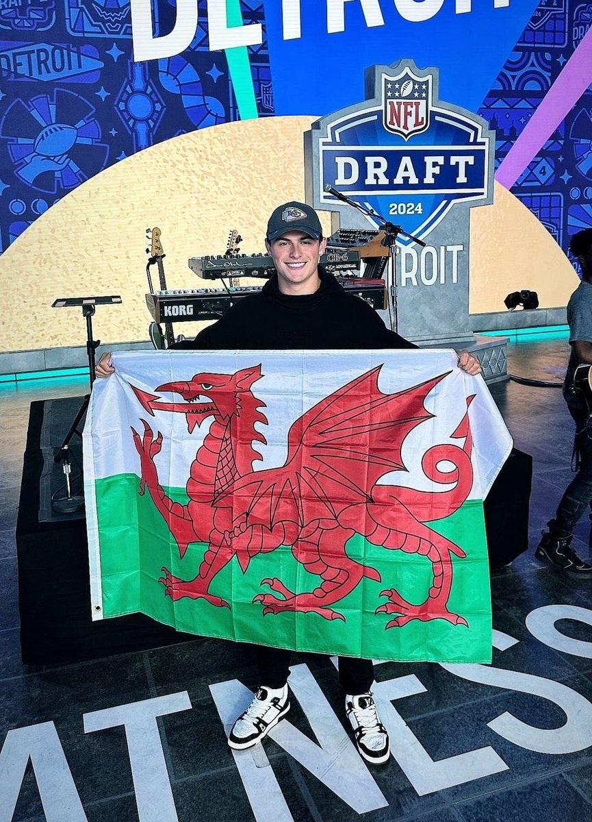 🏈🏴󠁧󠁢󠁷󠁬󠁳󠁿❤️

#NFLDraft #NFL