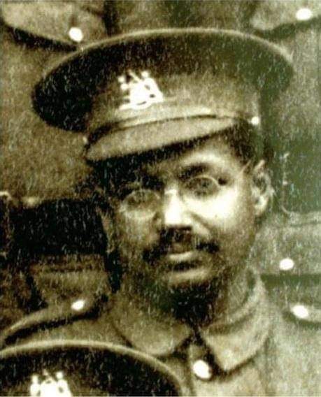 One of first to join Leeds Pals, Pte Jogendra Nath 'Jon' Sen during the First World War. Gutsy bloke I'd say. pelicanroad.wordpress.com/2014/11/28/pte… #WWI #WW1 #FWW