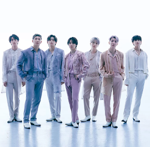 AboutMusicYT's tweet photo. Big Hit will take legal action against BTS defamation and malicious posts. https://t.co/Dk1t9SnEsB