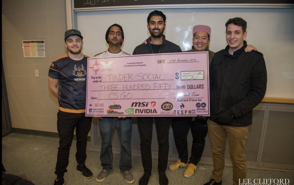 launders tweet media