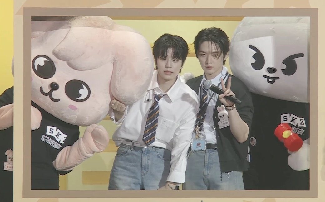 a family picture 🥹🥹