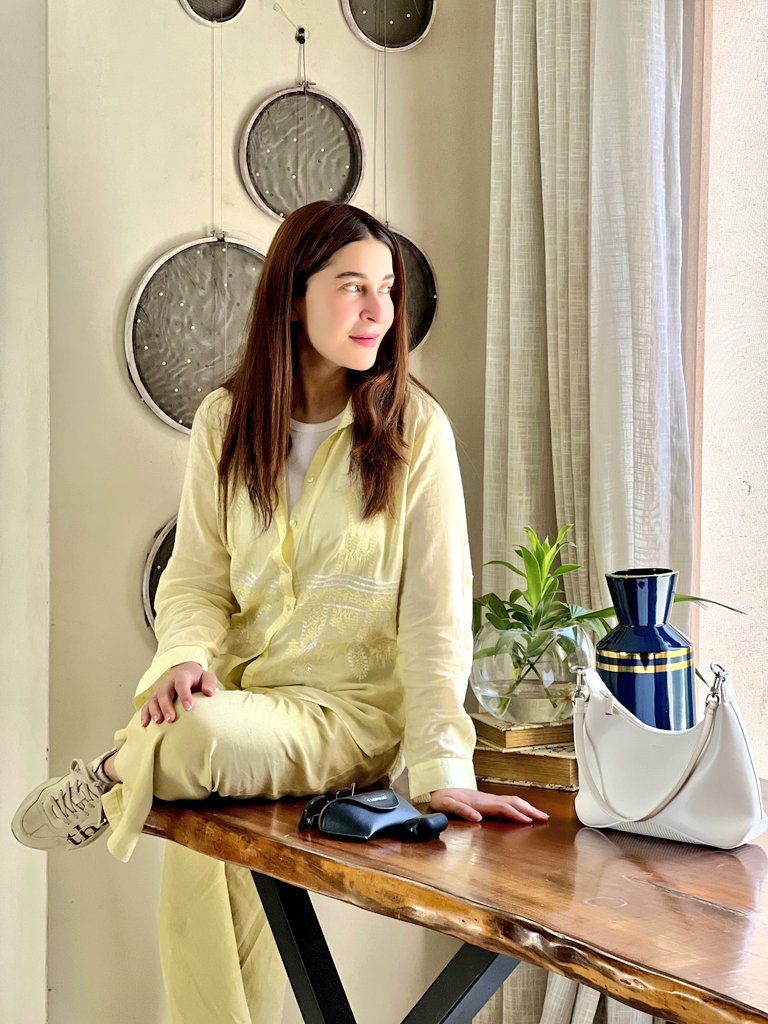 Beautiful friends at home! Plants are instant mood lifters, adding the "green"  to my home 😊 🌿🪴
#SundayMood #Plants #Green