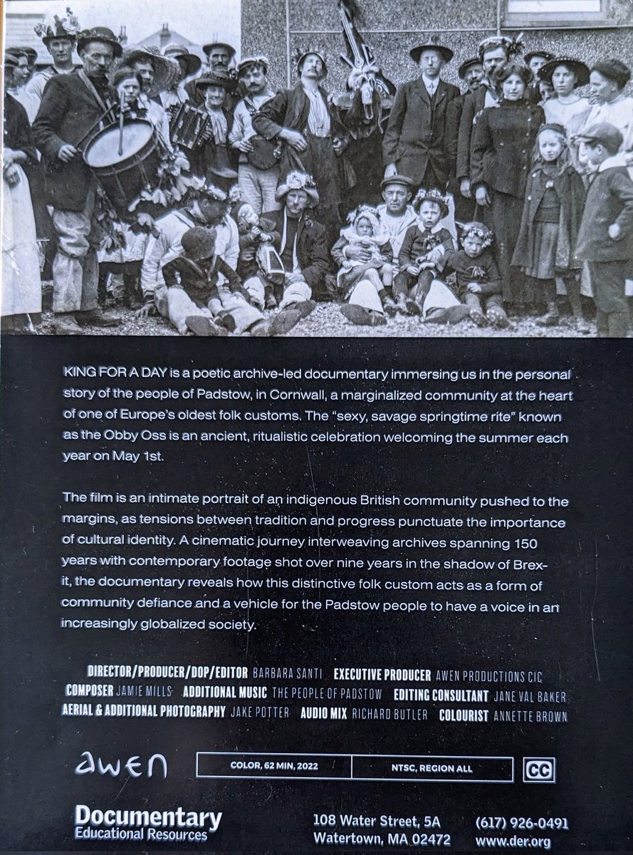 @mikecoulson48 @dyson123 @GarbuttJudith @tammy_marchand @janiceholland62 @ValleysCommando @RandolphTrent @regmeuross @frtheWhiteHouse @vamroses Just got this dvd Mike. Haven't watched it fully yet but looks great 🎶