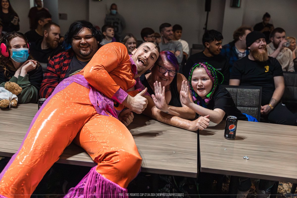 picture credit to the amazing ,awesome, incredible and strong @NewPhotography . Found someone the some way look at Billy with adore and love. Billy is such a fun person What a good picture with my wrestling family. Barnby jr was have fun .