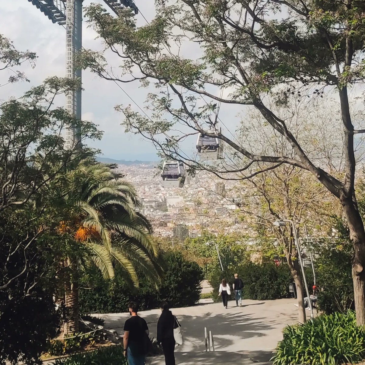 egimons's tweet photo. BARÇA 🇪🇸🌴☀️🍹😎
#Barcelona #spain #urban #city #vibes https://t.co/88C5vUvnvZ