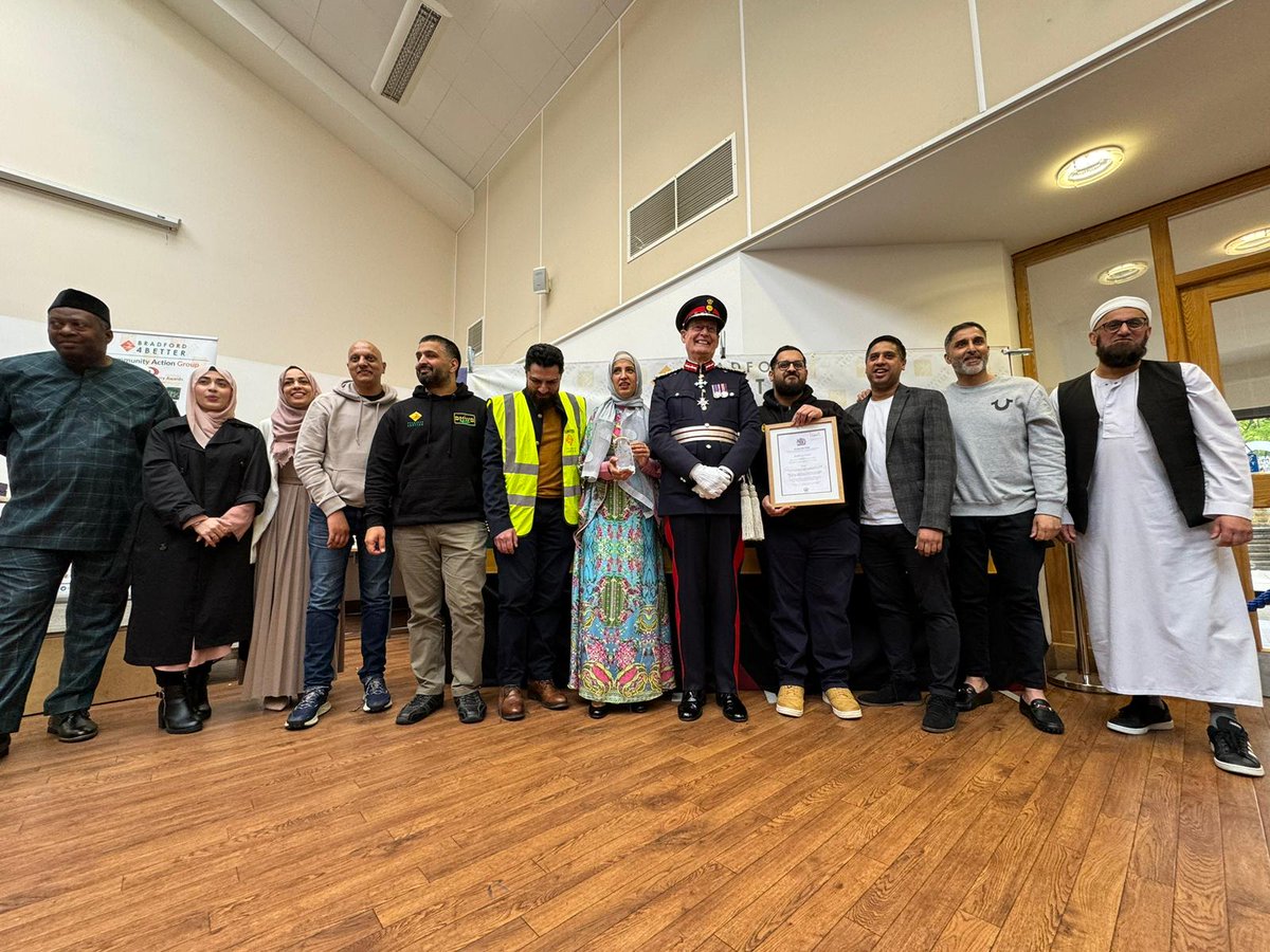 Yesterday @bradford4better collected the prestigious @KingsAwardVS delivered by @LordLtWY . As you can probably imagine, it was a very proud moment for the team. #Bradford
