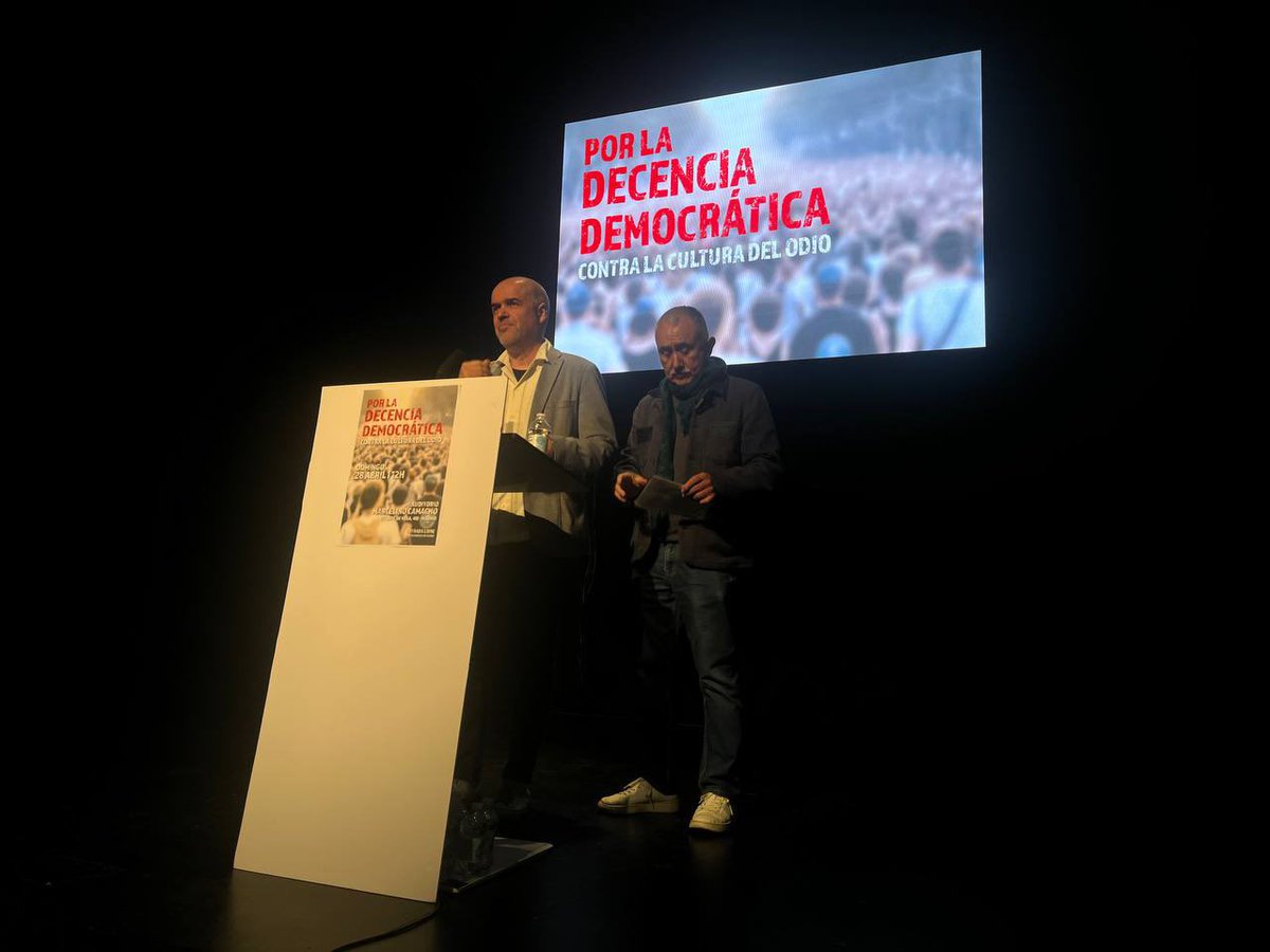 #PorLaDecenciaDemocrática 🗣️ @UnaiSordo “Apoyamos esta iniciativa que parte del mundo de la de la cultura: reivindicamos la necesidad de reforzar el sistema democrático en España”. Han conseguido emponzoñar la vida política y la vida democrática española y denunciamos el papel…