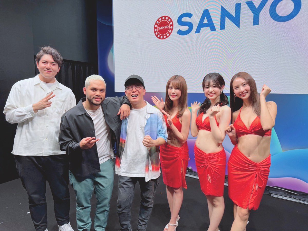 anon_551's tweet photo. 二日間のニコニコ超会議ありがとうございました👍🏻✨︎
応援に駆けつけてくれた方や配信見てくださった方もありがとうございました😆
皆さんのおかげで大変大盛り上がりで終えることが出来ましたꉂꉂ(¯ᗜ¯艸)𐤔
ぺこぱさん、ドテチンさん、MattCab & MATZ & ずまさんありがとうございました🐬🏝

アーカイブもあるよっ

#SANYO超会議2024
#ぺこぱ
#虹色侍
#ずま
 #ドテチン