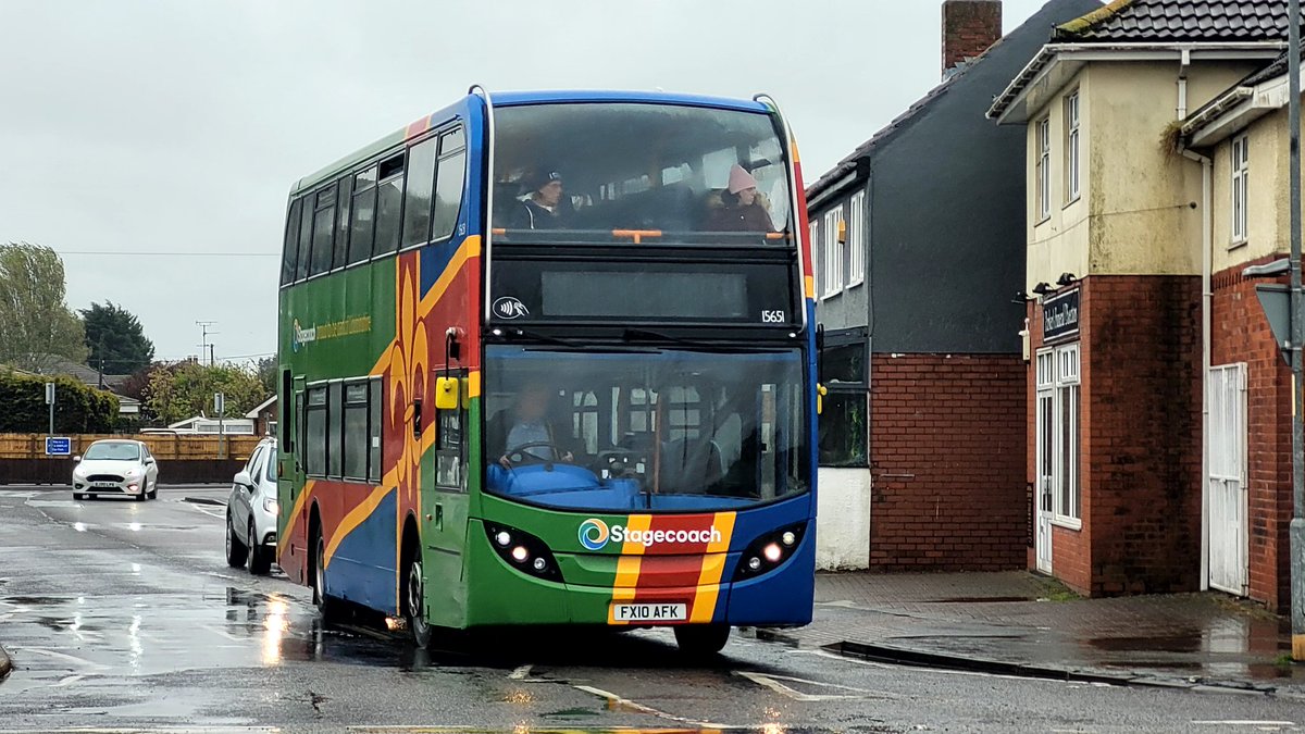 And my chariot into town for some stuff is rocky the Sea... Shit wrong bus too wet for that one today 🌧️🌧️☔😂😂

Anyways heres Lincolnshire flag Scania 15651 FX10 AFK arriving into chapel st Leonards