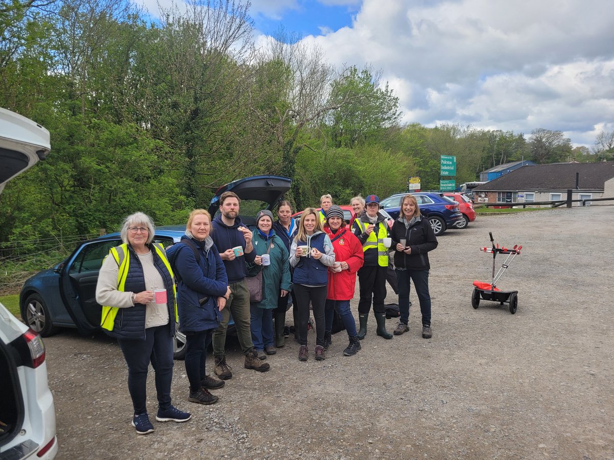 21 bags and a sofa on today's Group Pick around Erddig, Felin Puleston and Ruabon Road. 17 pickers joined, including a return visit from two sisters from Florida. How lovely to see them again and for them to give up their holiday time to help. #Wrexham #cleanrivers #community