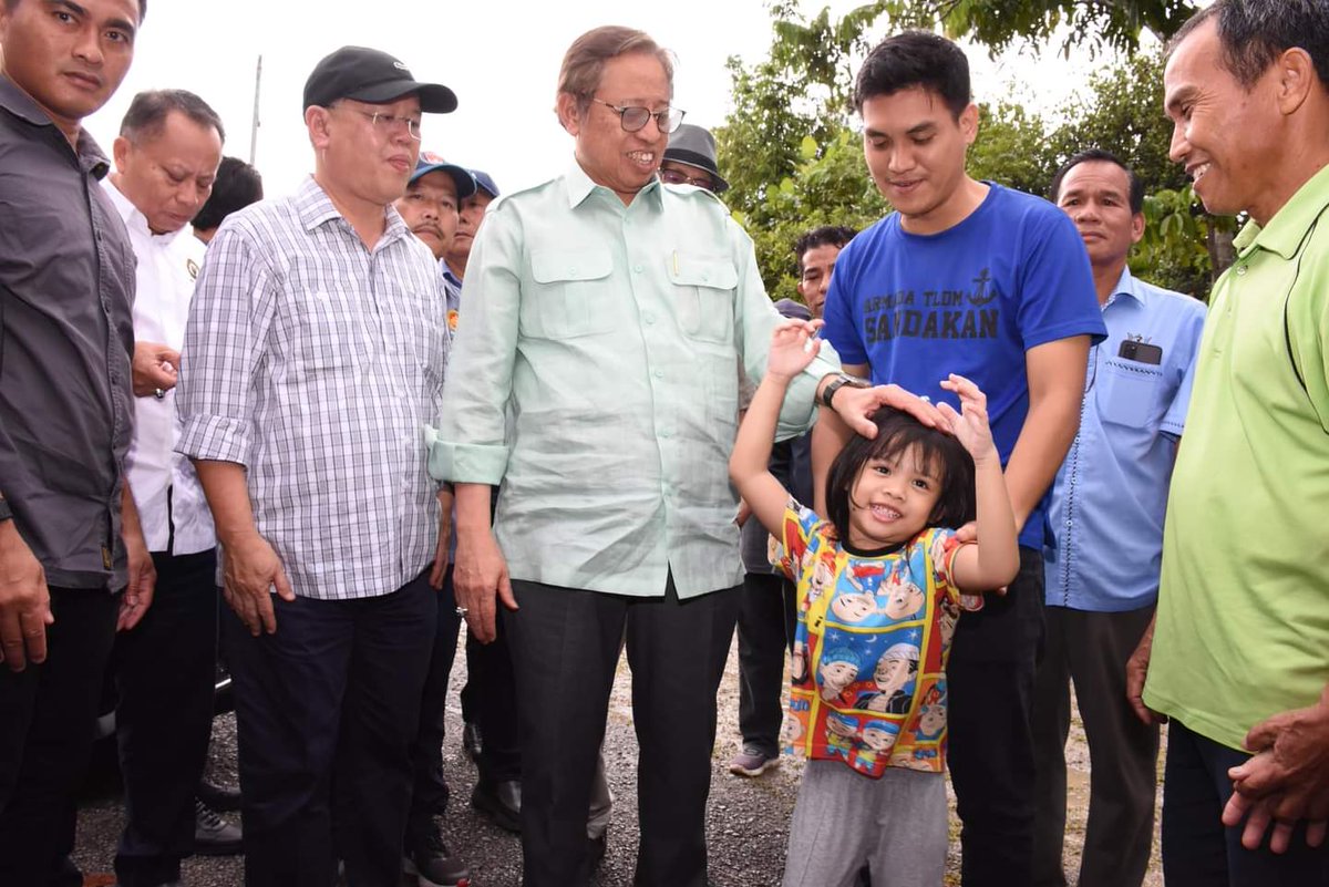 Premier Sarawak, Datuk Patinggi Tan Sri Abang Abdul Rahman Zohari Tun Datuk Abang Openg hari ini melawat ke kediaman mendiang Laskar Kanan JJM Joanna Felicia Rohna, di Kampung Engkaroh, Tebakang di sini.
#japensarawak