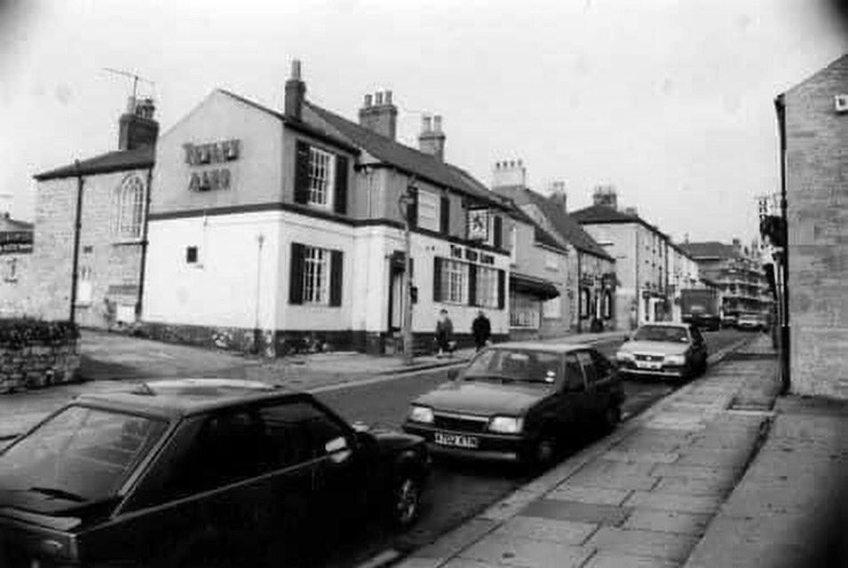1989 The Red Lion, High Street, #Wetherby