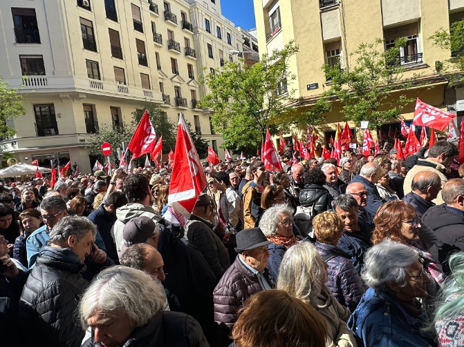 melvirarubi's tweet photo. Porque merece la pena #PedroQuédate @sanchezcastejon @PSOE https://t.co/ZqNdsYaWyt