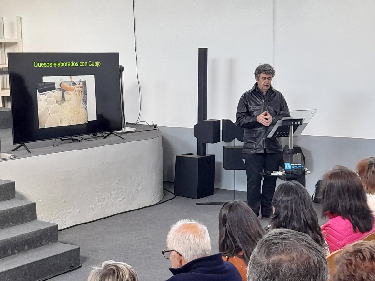 RazaChurra's tweet photo. ✅️ Exitazo de la #catadequesos de #CH37 gracias a @PalenciaAyto con el aforo completo 👏

Apreciando lo nuestro! 

@AmadoCharra @PetraMora @QuesoMontiermo @QCGVillerias @Majadadebarcina #VilladelaNava https://t.co/brYRs5IupK