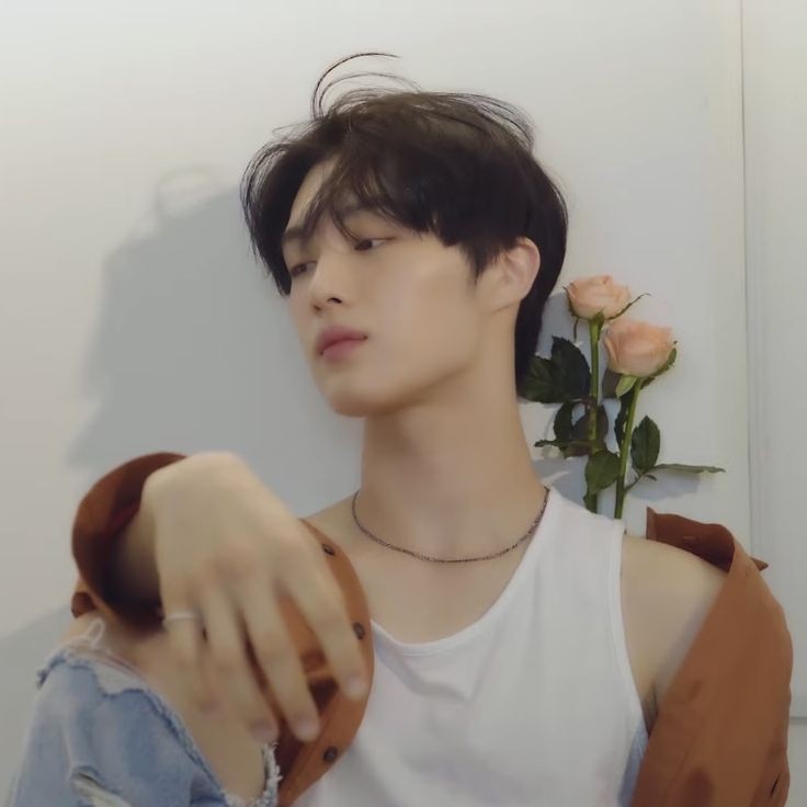 gkwanhyun's tweet photo. ❥   〔 ʏᴏᴏɴ ʜʏᴜɴsᴜᴋ 〕:

     𝘠𝘰𝘶 𝙘𝙖𝙣'𝙩 𝙗𝙚 𝙖𝙛𝙧𝙖𝙞𝙙 𝘰𝘧 𝘭𝘰𝘴𝘪𝘯𝘨 𝘴𝘰𝘮𝘦𝘰𝘯𝘦
                𝘪𝘧 𝘺𝘰𝘶 𝙙𝙤𝙣'𝙩 𝙝𝙖𝙫𝙚 𝘢𝘯𝘺𝘰𝘯𝘦.

ㅡ fιrᥱfιghtᥱr
ㅡ motorιst https://t.co/k6B01vB2wk