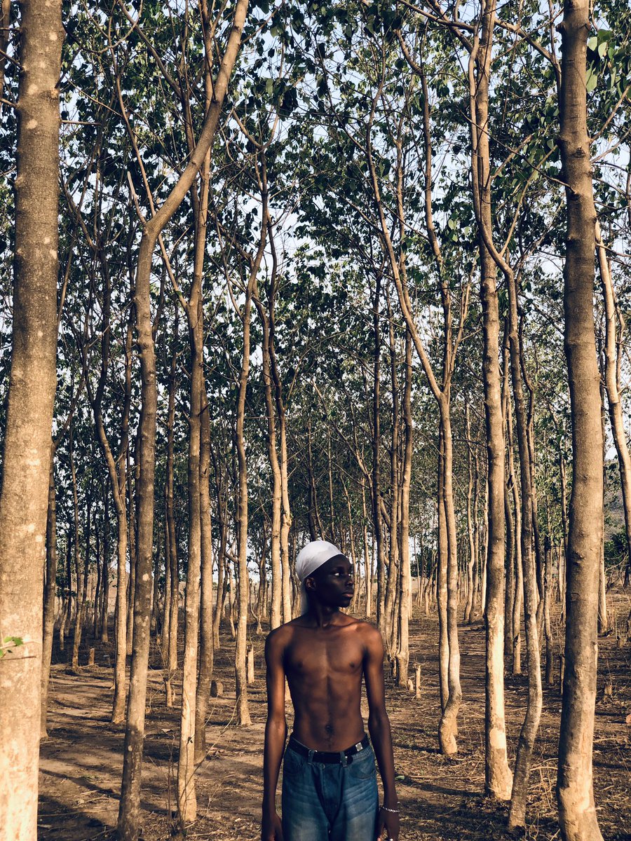 Solitude in the woods💆🏽‍♂️🌴

#photography #mobilephotography #inthewoods #woods #fyp #explorepage #fyp #people #modeling #solitude #PhotographyIsArt