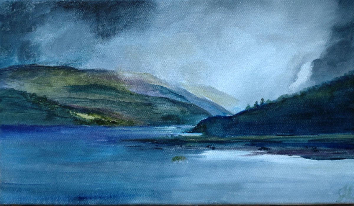 A moody little one... 'Light Through the Dark, Loch Sunart'. Need to fill the gaps where paintings have sold!
I've been a bit up and down but painting is my therapy when I can do it.
#art #painting #oilpainting #scottishlife #scotland #lochsunart #WOMENSART #WOMENSART1