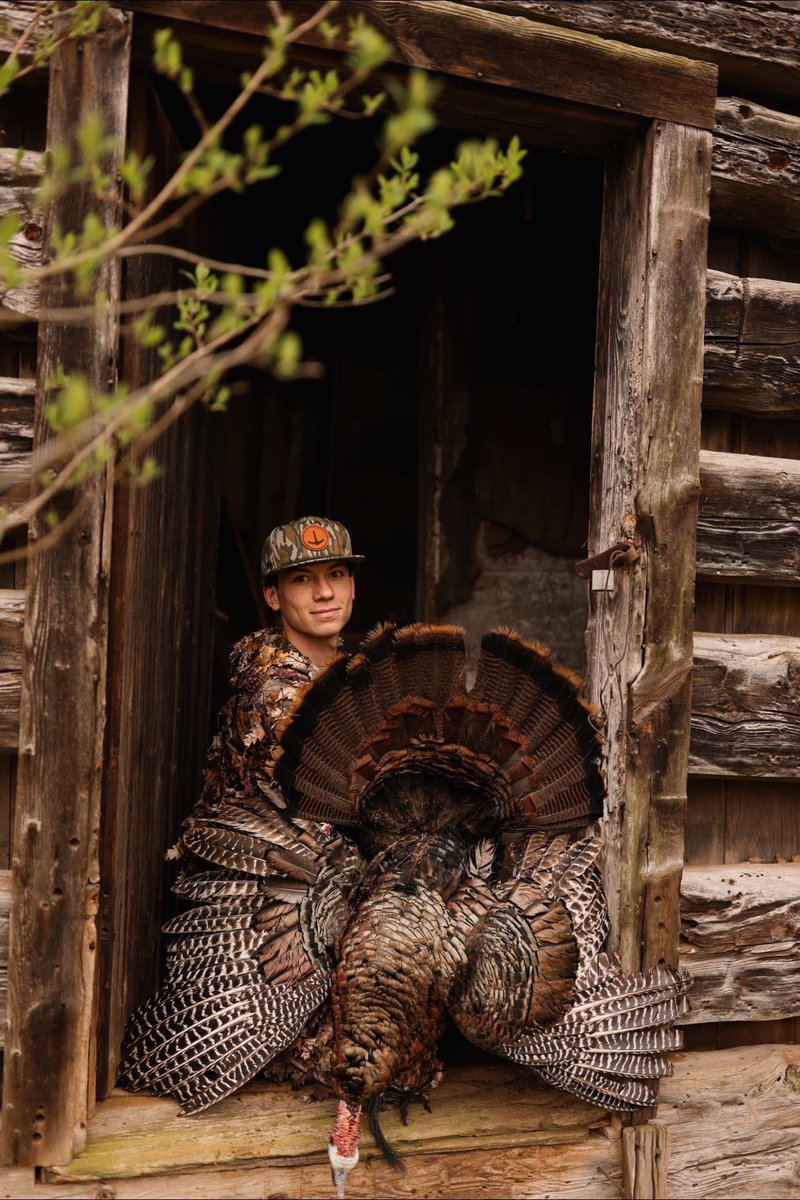 Congrats to Bryce Dotson @bryce_dotsonn on his first Virginia turkey of the year. Way to go buddy. Don't forget to tag your photos #ITSINOURBLOOD for your chance to be featured! #ITSINOURBLOOD #hunting #outdoors #wildturkey #virginia #turkeyhunting #turkeyhunter