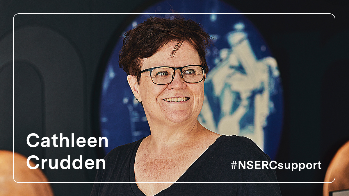 🌟 Prior to her discovery, no fundamentally new method to attach organic groups to metal surfaces had been developed in over 35 years, leading experts in the field to declare her work 'game changing'. Get to know @cathleencrudden ▶️tinyurl.com/bddnym3k @queensu #NSERCsupport