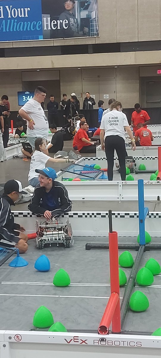 Practice time for 6493A #VEXWorlds #VEVUKatWorlds