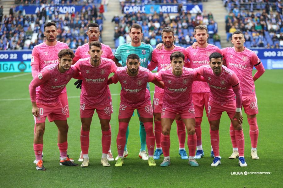 A lo bajini y aprovechando las oportunidades de sus rivales que le han ido dando vida, el @CDTOficial se pone a 6 puntos del playoff. ¿Y si es el tapado? Victoria de peso de los de Asier Garitano en el Carlos Tartiere.