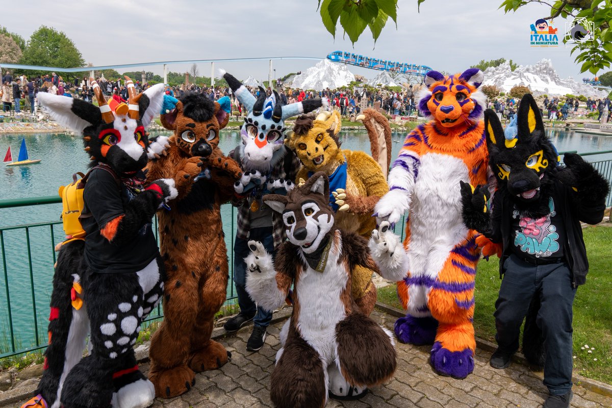 Thanks to everyone who joined out little furmeet at the miniature park 'Italia in Miniatura' in Rimini, Italy.

All the pics are made by Luka89 who patiently followed us and edited all the pics!
#italiainminiatura
#miniatures 
#furry #Fursuit
#amusementpark