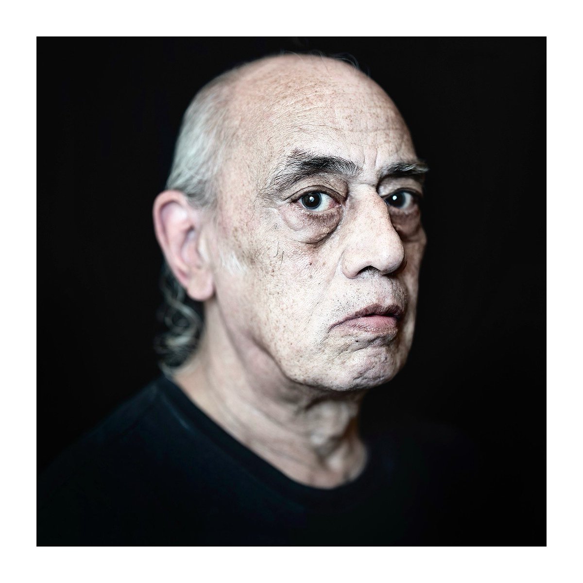 Bass player extraordinaire Norman Watt-Roy, who provided the low-end to Ian Dury & The Blockheads @BlockheadsPage , @TheClash , @FGTH_Official @nickcave and Wilko Johnson. Utter genius and gentleman. Huge thanks to @zoe2dots_ for helping to set this up x #normanwattroy #iandury