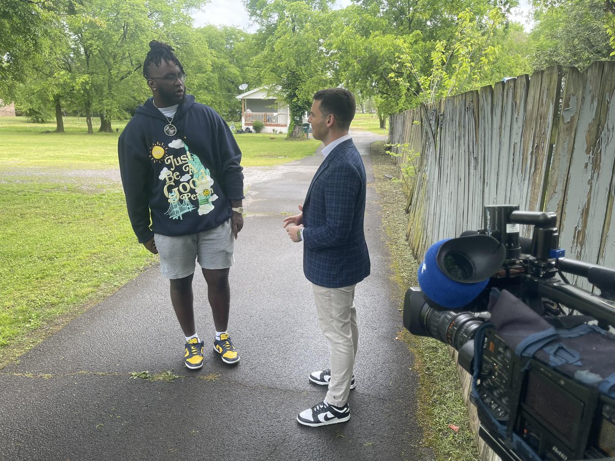 One of us is 5’10 and the other just got selected to the @AtlantaFalcons in the 2024 NFL Draft. Congratulations to former @BDPFootball star athlete @tharealzbo0! I can’t wait to share his incredible story of perseverance and dedication on @WKRN.