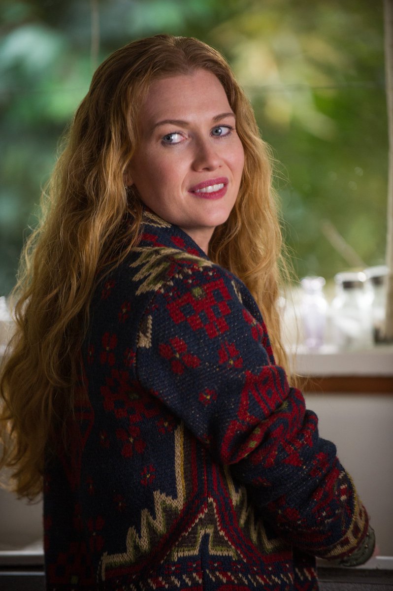Remember when movies tried to make Mireille Enos a thing? They should try again