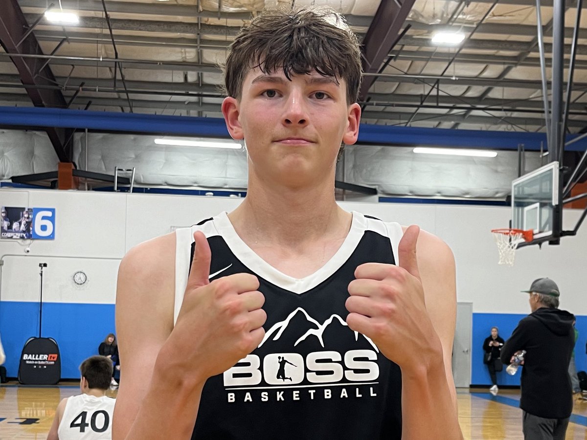 Making it look easy this morning was @MuilenburgBrady. The lanky senior forward was dropping 3s, getting to the hoop for layups, and threw down a power jam on the break for good measure. At least 30 points in a @BossBasketball_ win at the @WCEBball Portland Spring Preview.