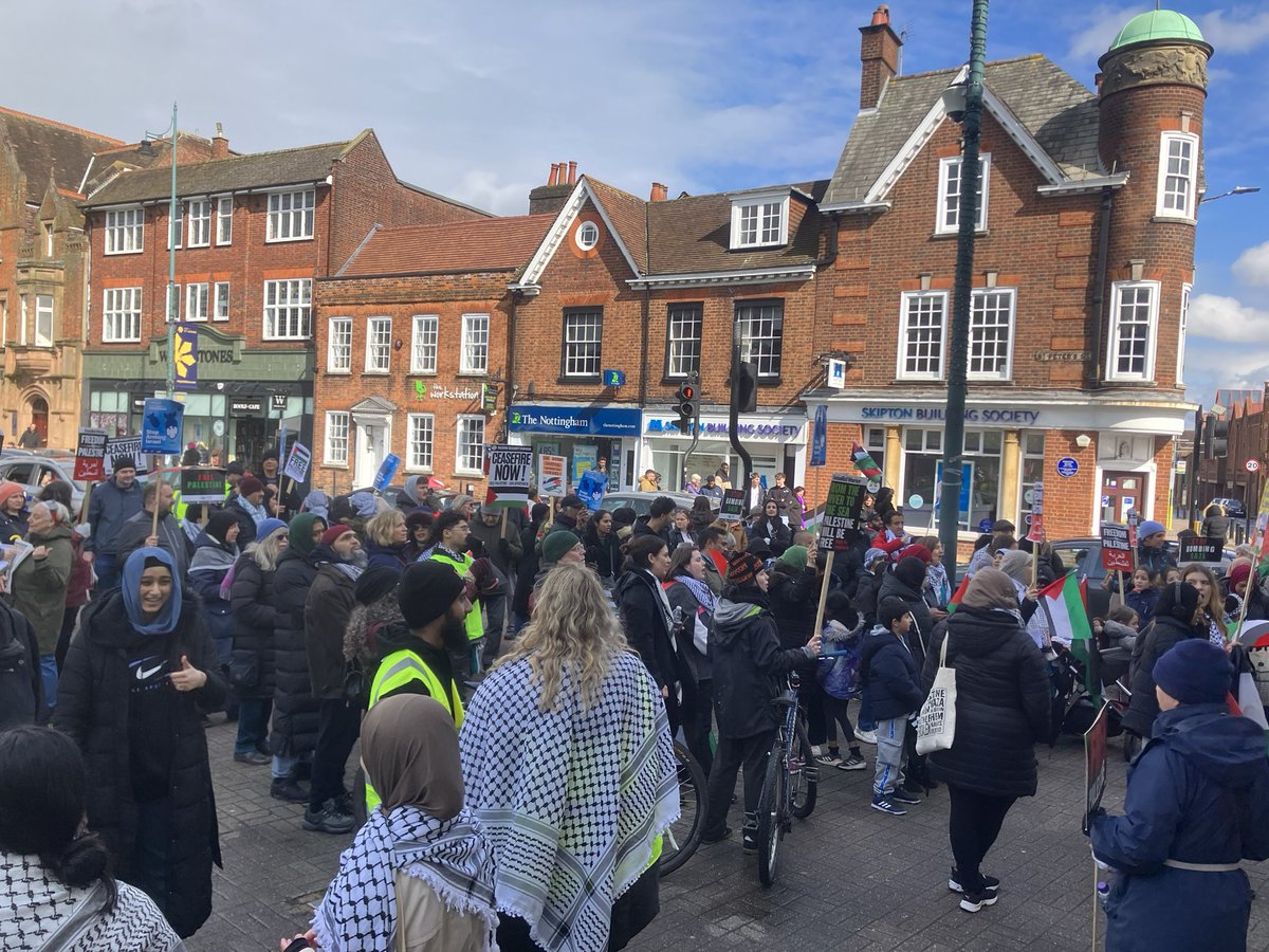It was an honour to march with St Albans Friends of Palestine this afternoon - and collect more and more signatures for the @PalestineBallot campaign!
